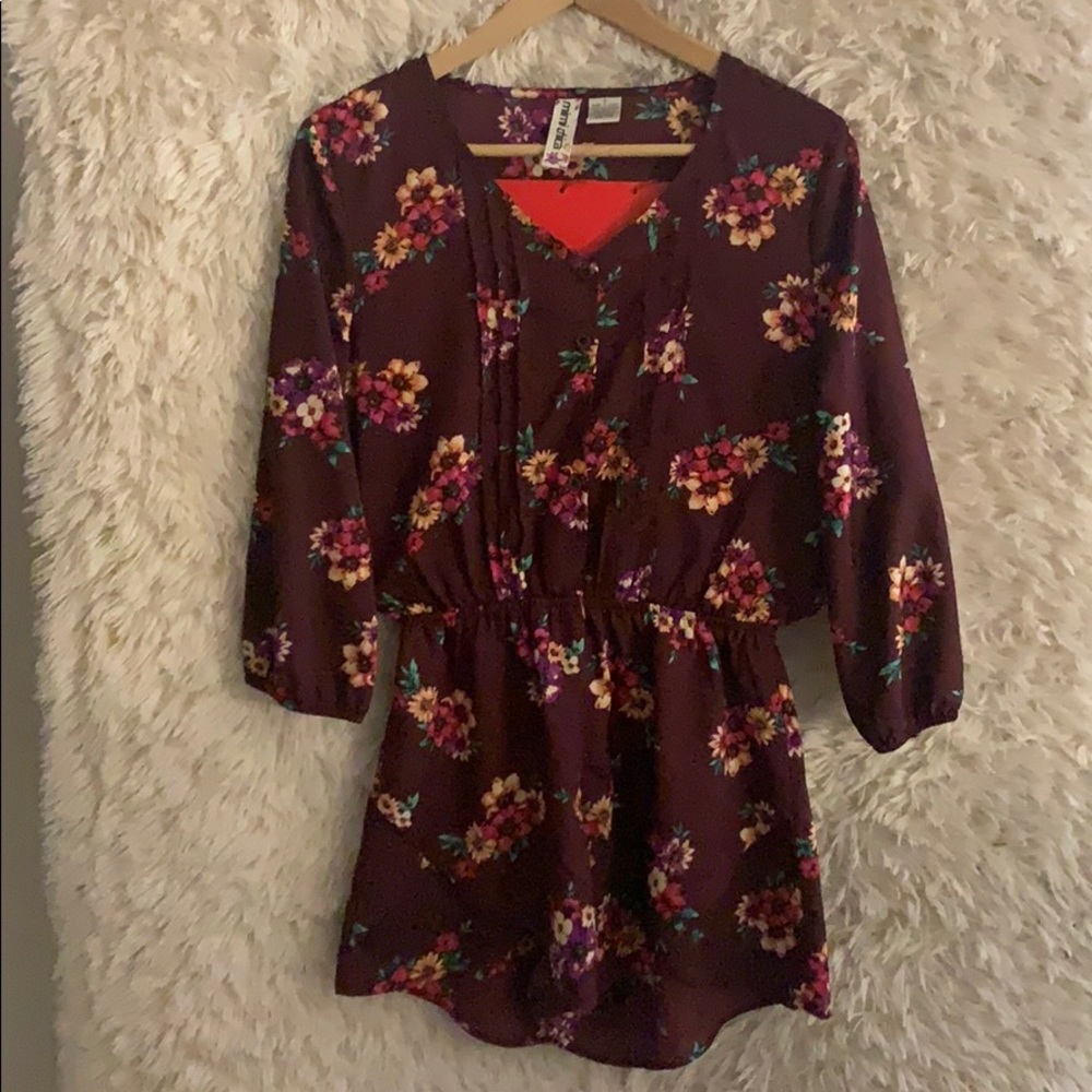Floral romper size small